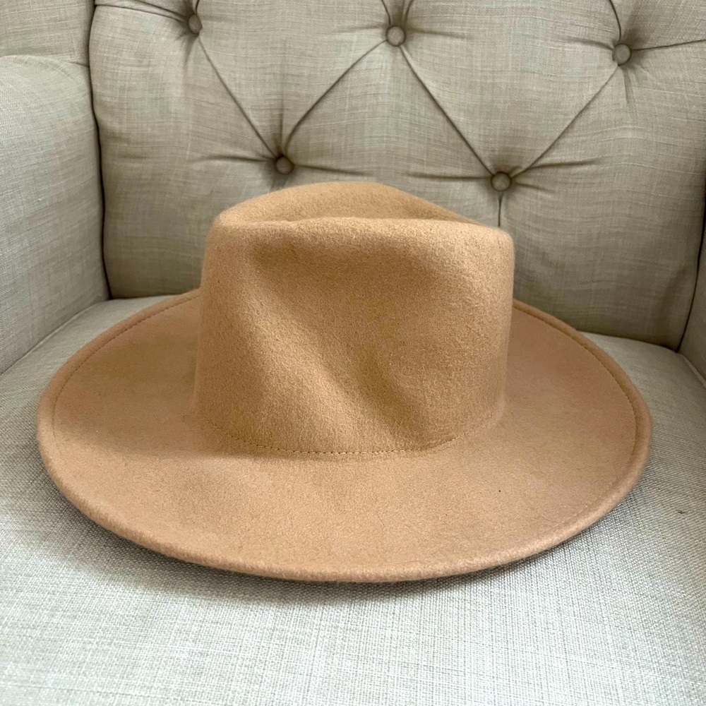 Universal Thread Hat